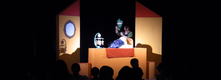 人形劇・王さまの耳はロバの耳 舞台写真